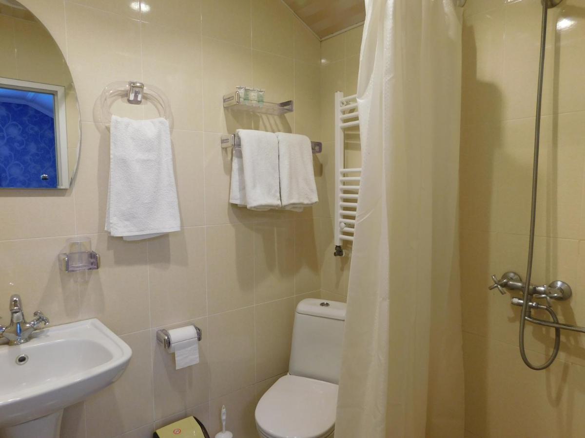 Akaki'S Guesthouse 보르조미 외부 사진