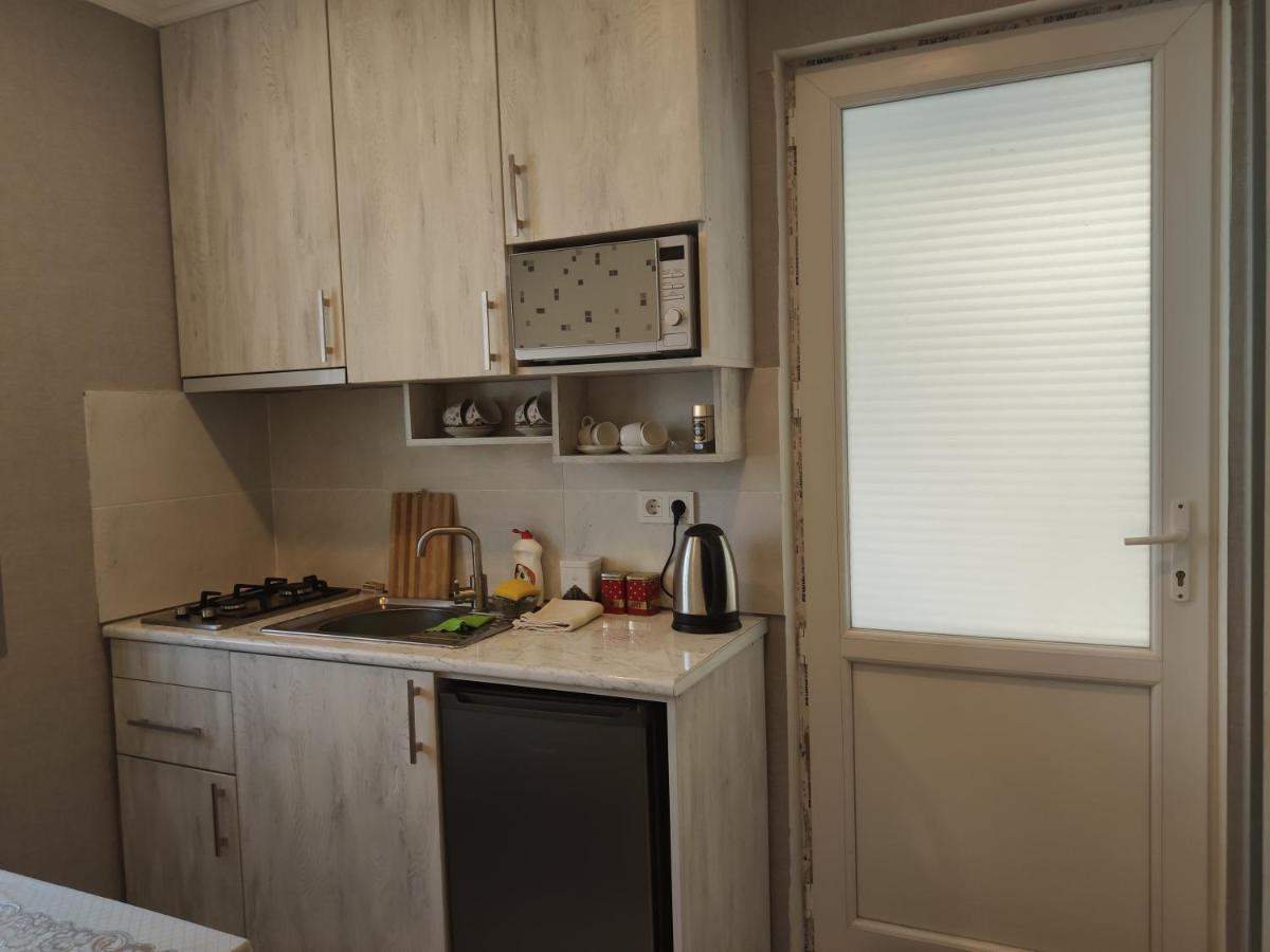 Akaki'S Guesthouse 보르조미 외부 사진