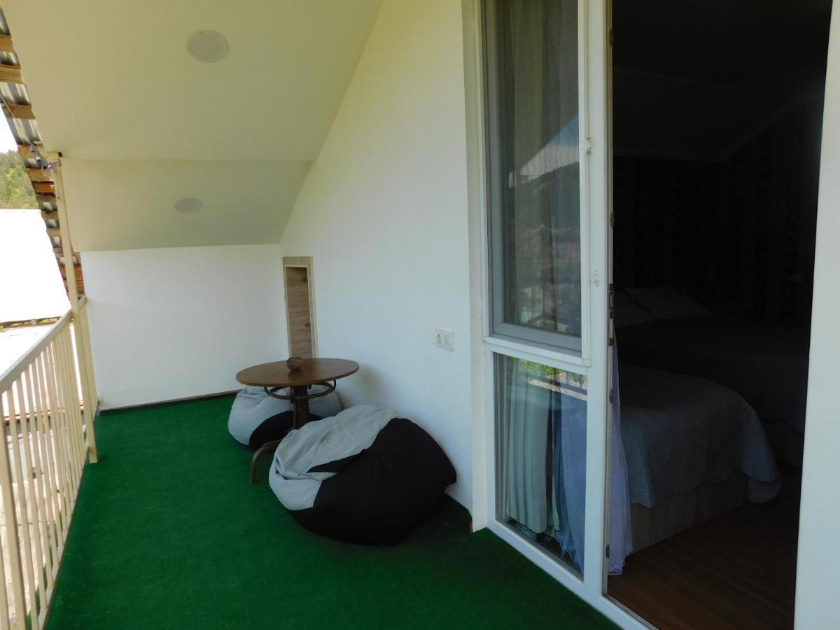 Akaki'S Guesthouse 보르조미 외부 사진