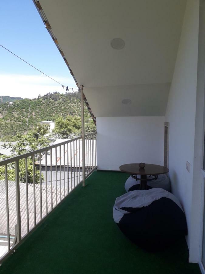 Akaki'S Guesthouse 보르조미 외부 사진